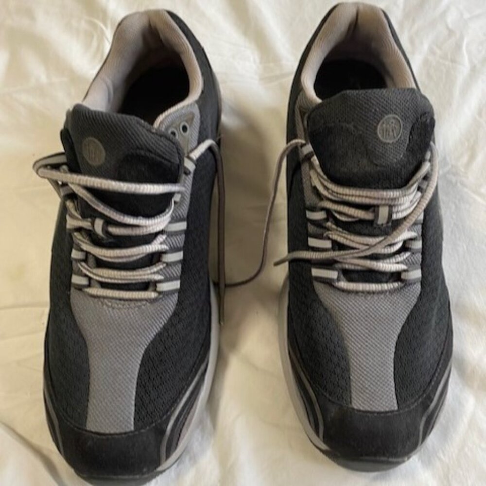 MBT Women's Mahuta Walking (Rocking)Shoe 9 - 9.5